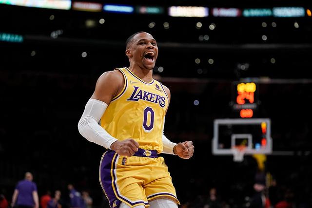 东欧63分爱德华兹19+11 独行侠险胜森林狼1-0