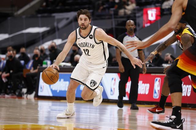 近11次京粤大战首钢仅1胜 莱登：攻联防出问题